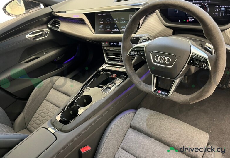 Audi e-tron GT Grey