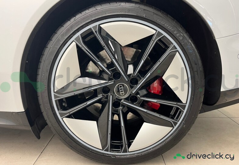 Audi e-tron GT Grey