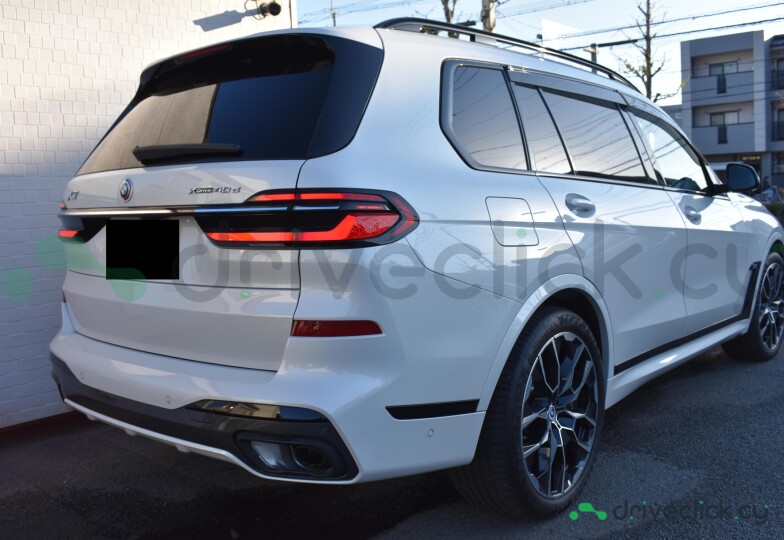 BMW X7 White