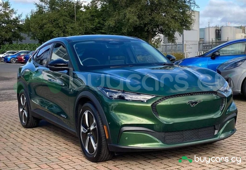 Ford Mustang Mach-E Зеленый