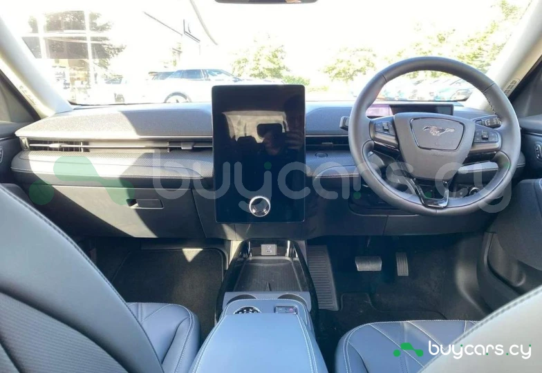 Ford Mustang Mach-E Зеленый