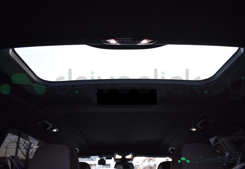 BMW X7 White