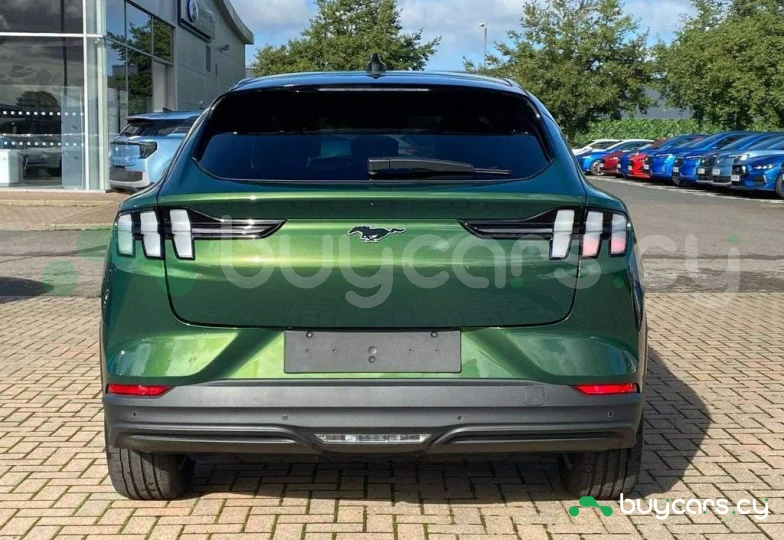 Ford Mustang Mach-E Зеленый