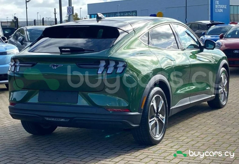 Ford Mustang Mach-E Зеленый