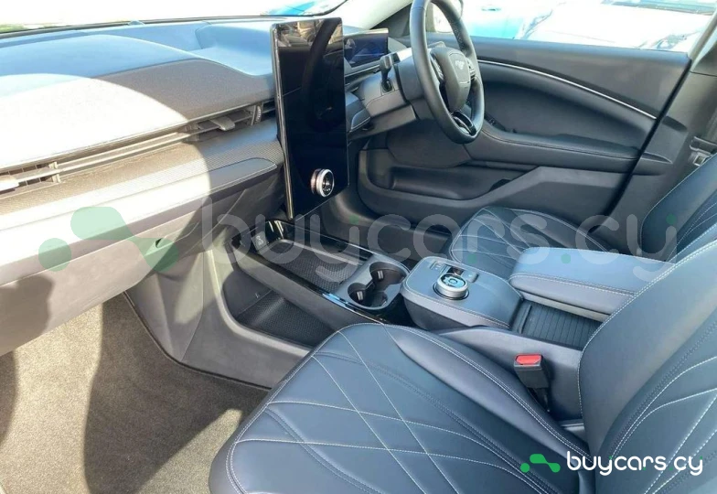 Ford Mustang Mach-E Зеленый