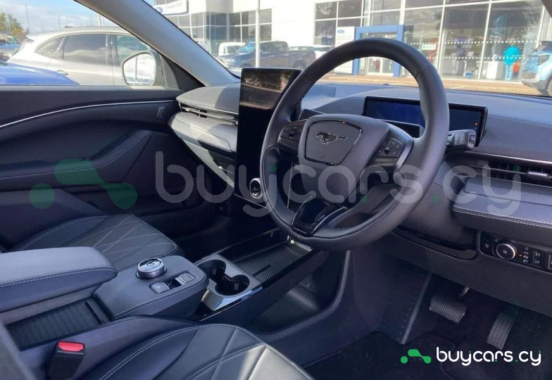 Ford Mustang Mach-E Зеленый