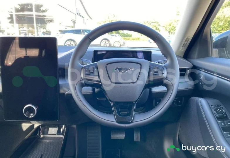 Ford Mustang Mach-E Зеленый