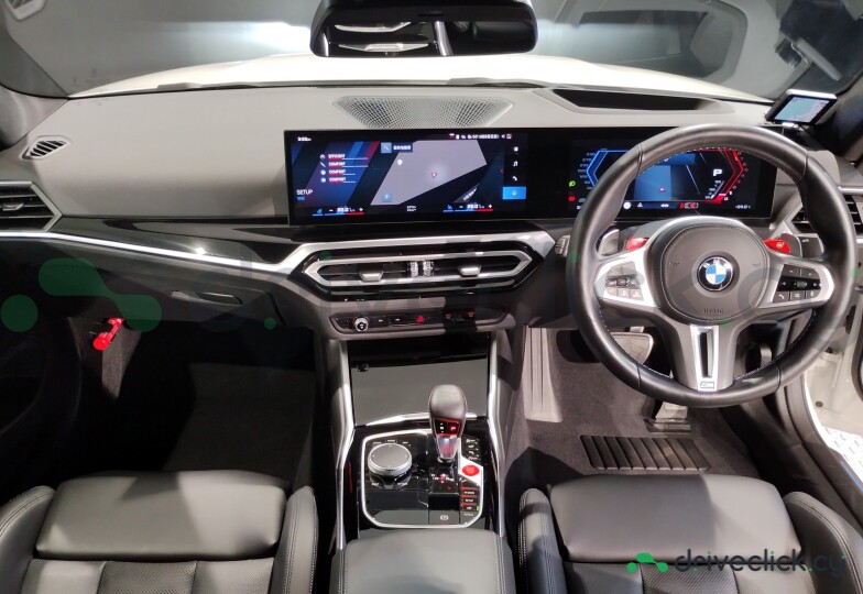 BMW M4 White
