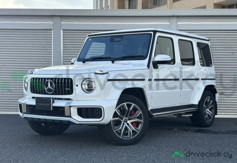 Mercedes G-class White