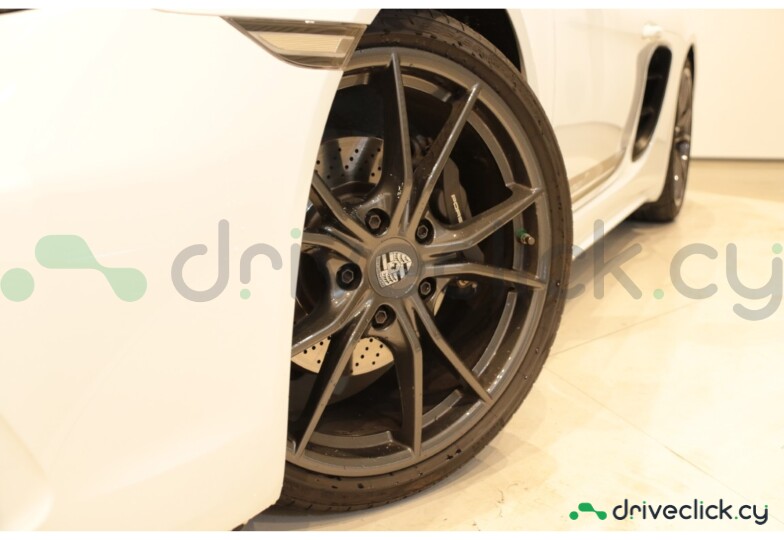 Porsche Cayman White