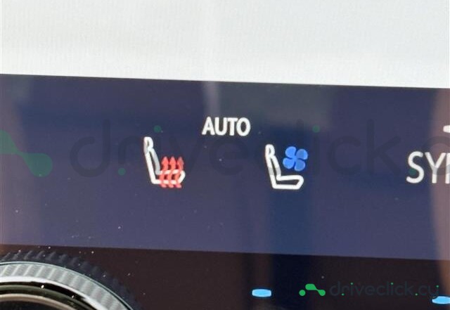 Lexus NX Белый