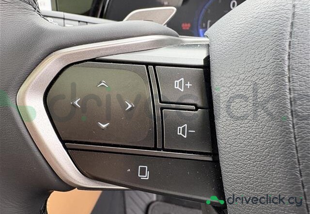 Lexus NX Белый