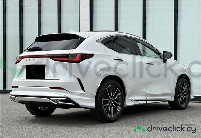 Lexus NX Белый