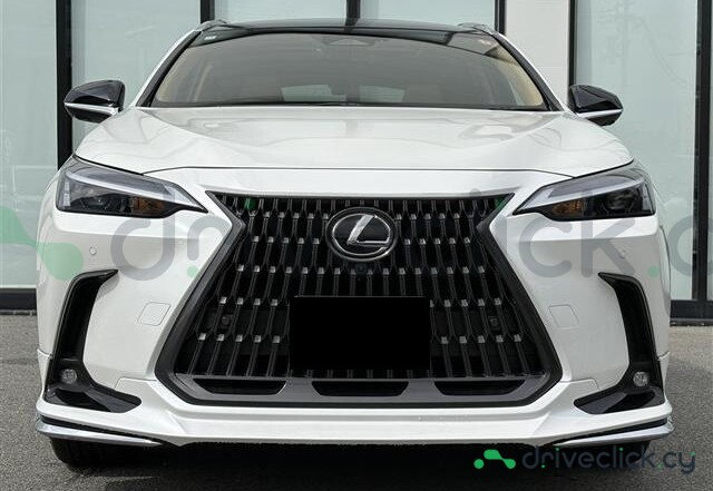 Lexus NX Белый