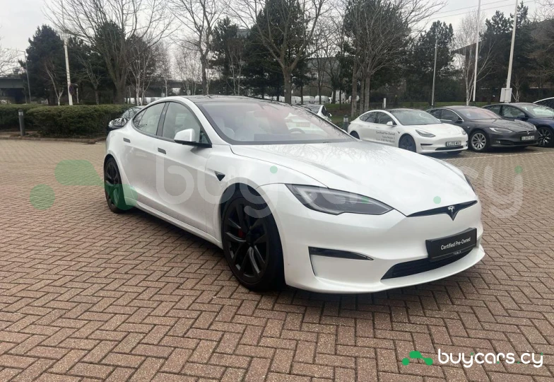 Tesla Model S Белый