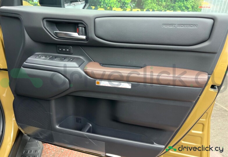 Toyota Land Cruiser 250 Gold