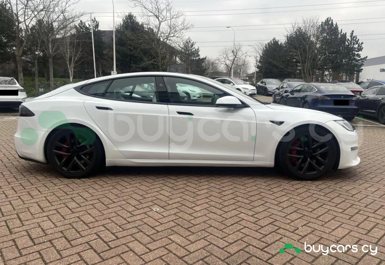 Tesla Model S Белый