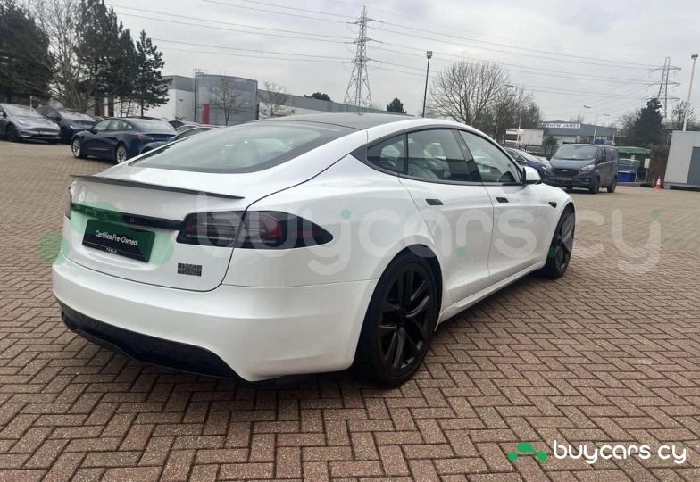 Tesla Model S Белый