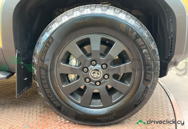 Toyota Land Cruiser 250 Gold