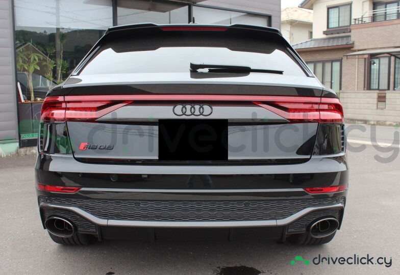 Audi RS Q8 Black