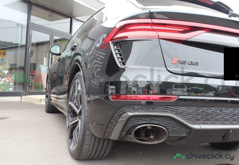 Audi RS Q8 Black