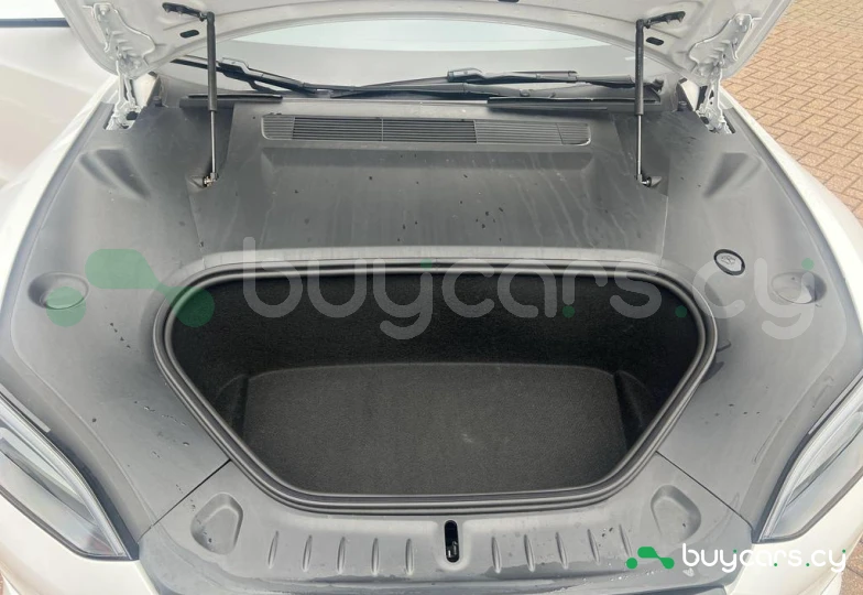 Tesla Model S Белый