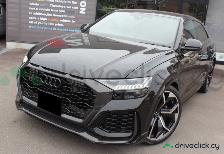 Audi RS Q8 Black
