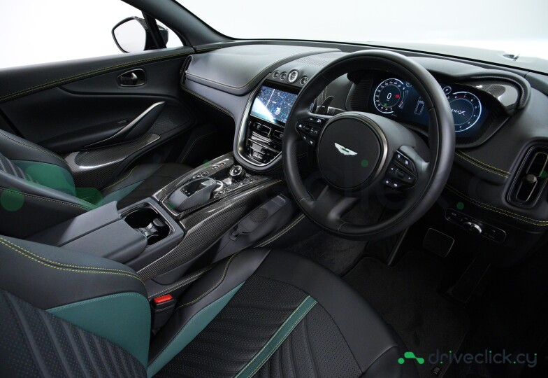 Aston Martin DBX Black