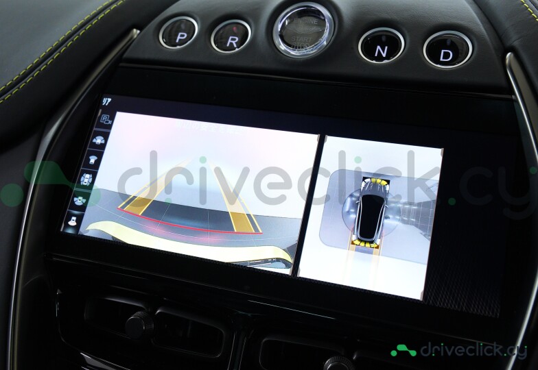 Aston Martin DBX Black