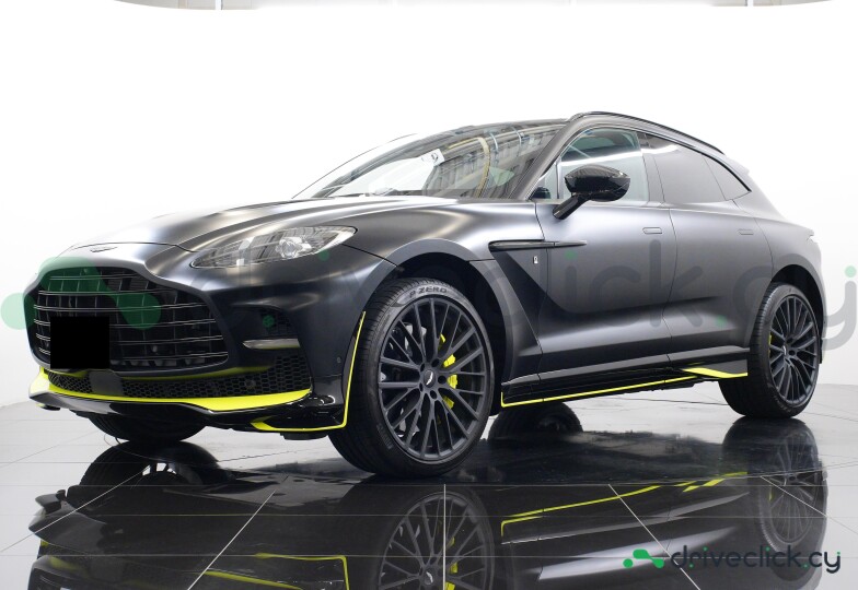 Aston Martin DBX Black