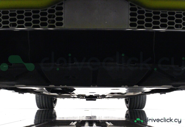 Aston Martin DBX Black