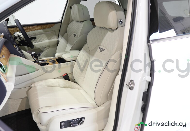 Bentley Bentayga White