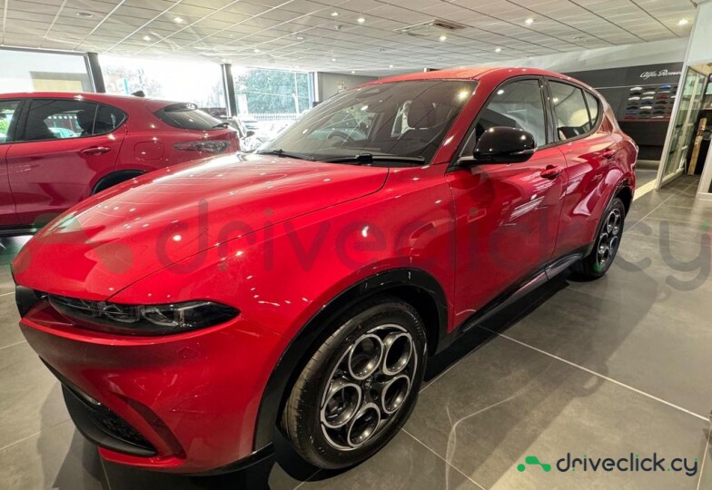 Alfa Romeo Tonale Red