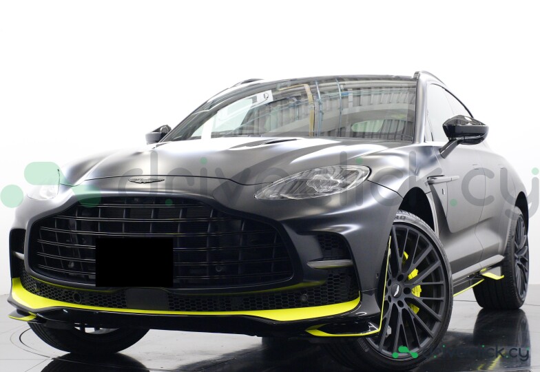 Aston Martin DBX Black