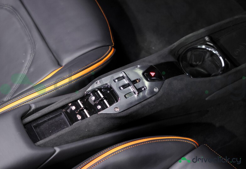 Ferrari 296 Black