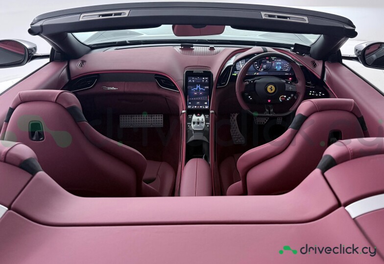 Ferrari Roma Серый