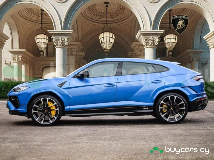 Lamborghini Urus Синий