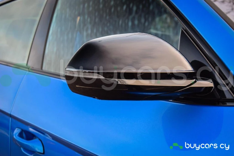 Lamborghini Urus Синий