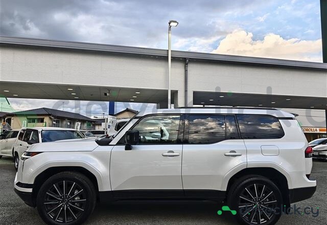Lexus GX Белый
