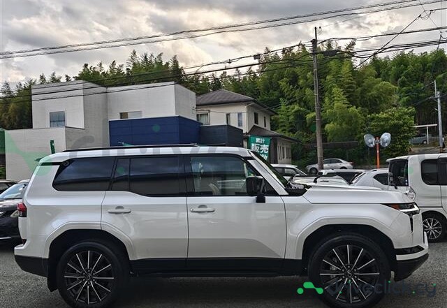 Lexus GX Белый