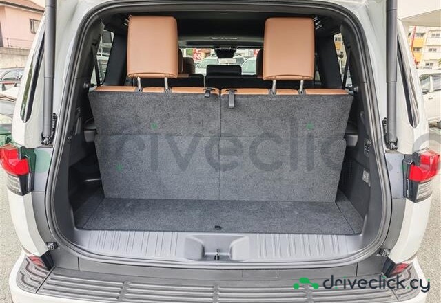 Lexus GX Белый