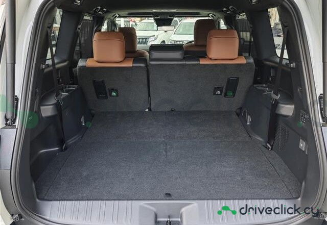 Lexus GX Белый