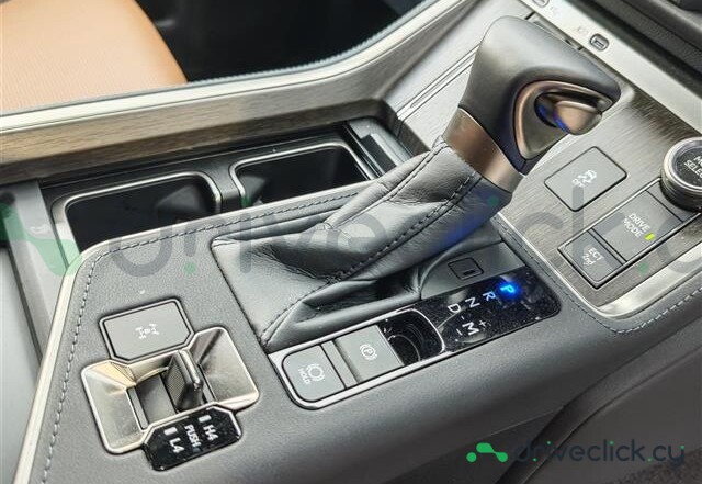 Lexus GX Белый