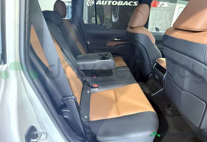Lexus GX Белый