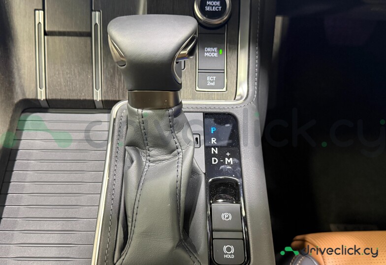 Lexus GX Белый