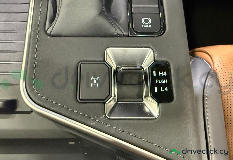 Lexus GX Белый