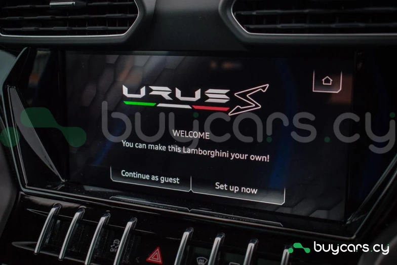 Lamborghini Urus Синий