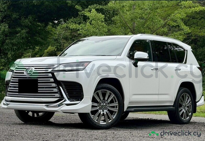 Lexus LX Белый