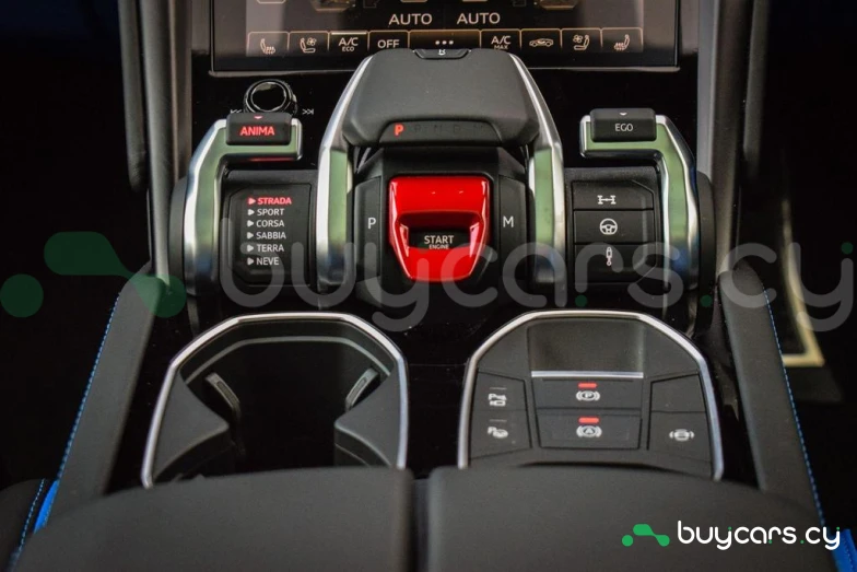 Lamborghini Urus Синий