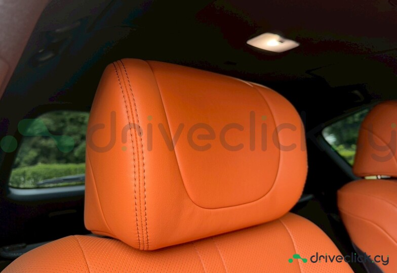 Lexus LX Белый